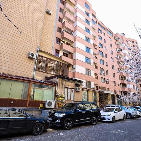 Stay Inn Apartments At Yekmalyan Street エレバン エクステリア 写真