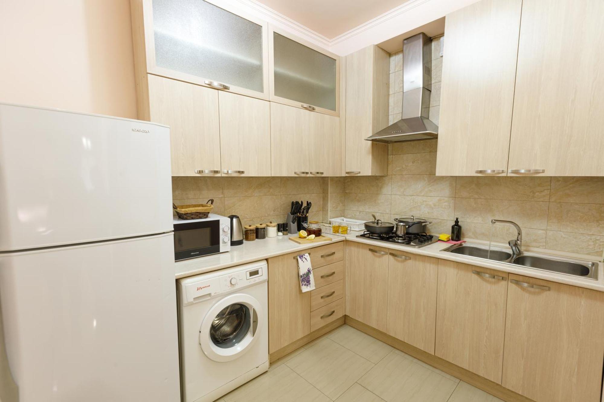 Stay Inn Apartments At Yekmalyan Street エレバン エクステリア 写真